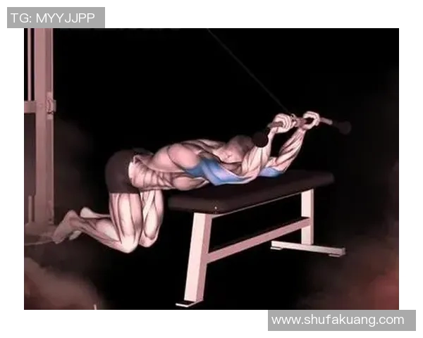 龙门架绳索训练完整腹直肌的进阶技巧